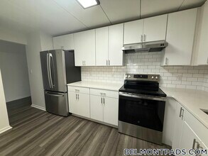 Building Photo - 53 Hill Rd