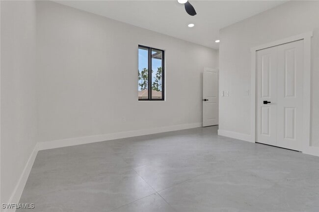 Building Photo - 4501 15th St SW