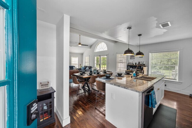 Building Photo - 4109 Brooks Baker Ave