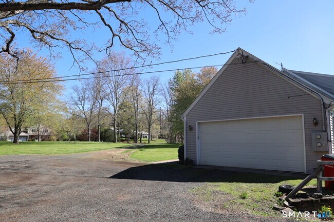 Building Photo - 1257 Durham Rd