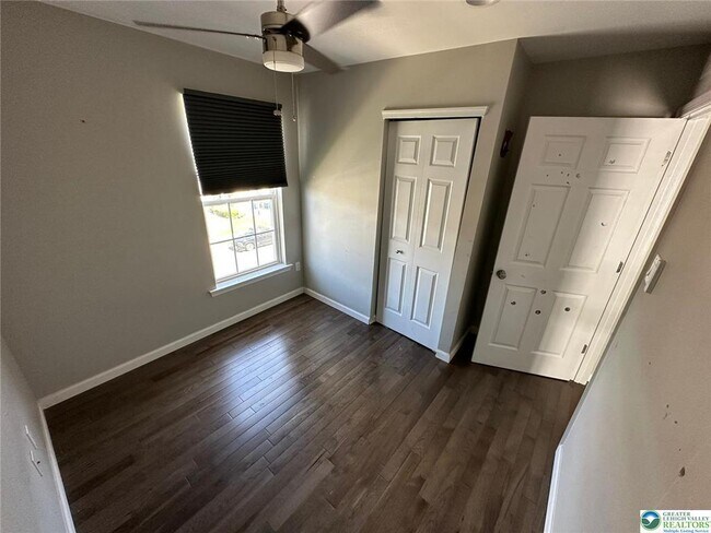 Building Photo - 112 Knollwood Dr