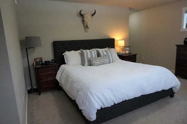 Master bedroom. - 15828 25th Ave NE