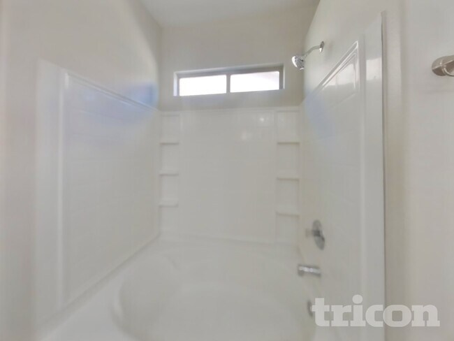 Building Photo - 2204 Turtle Beach Ave