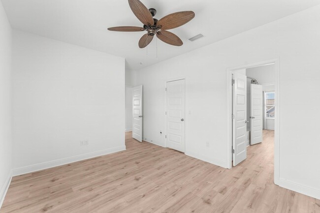 Building Photo - 25 Krewe Cir
