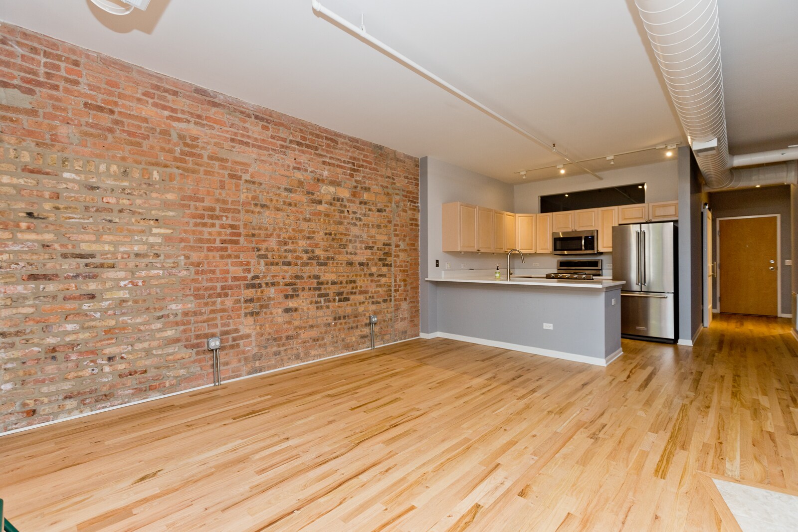 Building Photo - 520 W Huron St