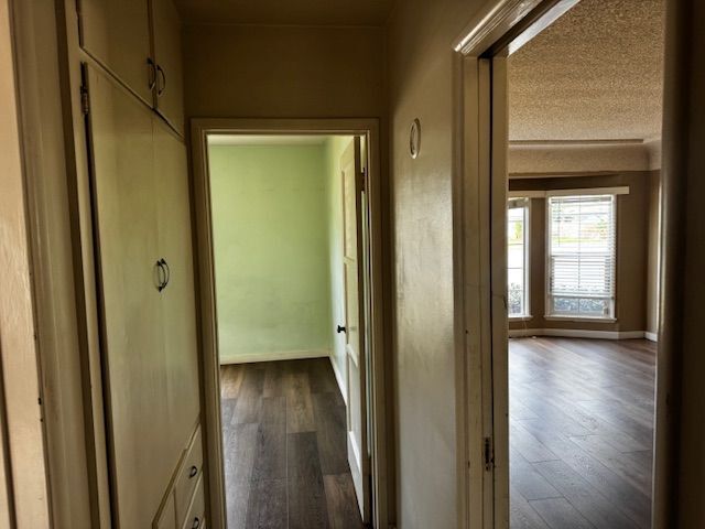 Building Photo - 9610 Rosecrans Ave