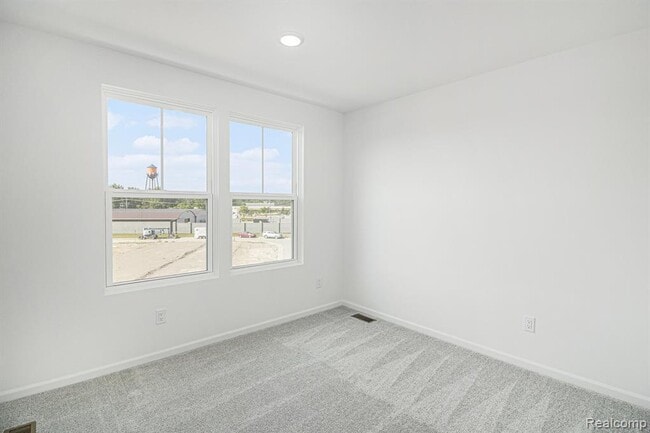 Building Photo - 43071 Atwood Ave