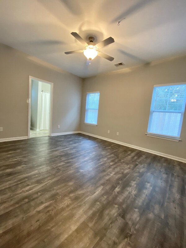 Building Photo - 842 Kiawah Ln