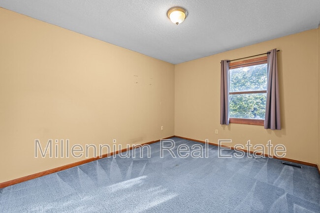Building Photo - 303 S Saginaw St