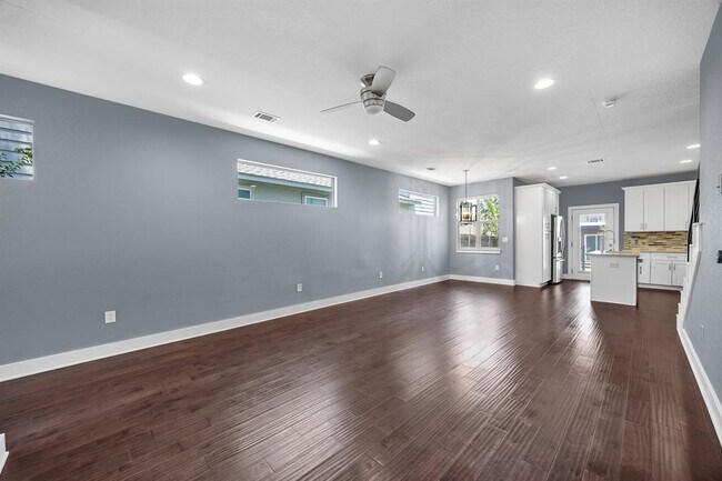 Building Photo - 312 Delmar Ave