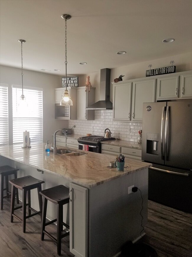 Building Photo - Gorgeous 3 story townhome in West End Henrico with loads of upgrades!