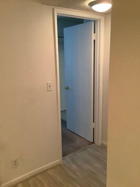 Building Photo - 450 Egret Cir