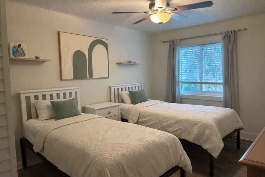 Building Photo - 511 Robin Dr