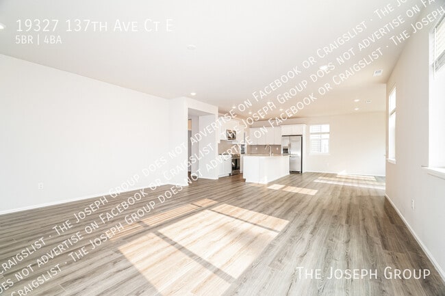 Building Photo - 19327 137th Ave Ct E