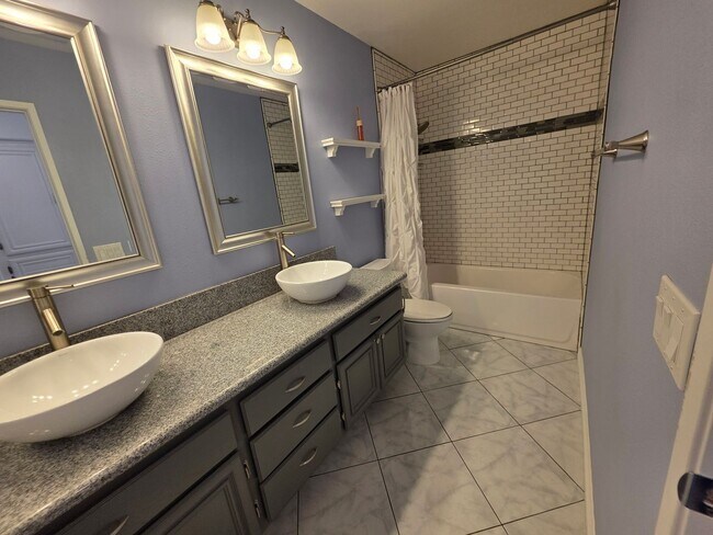 Building Photo - Gorgeous Santee Home, no expense spared!
