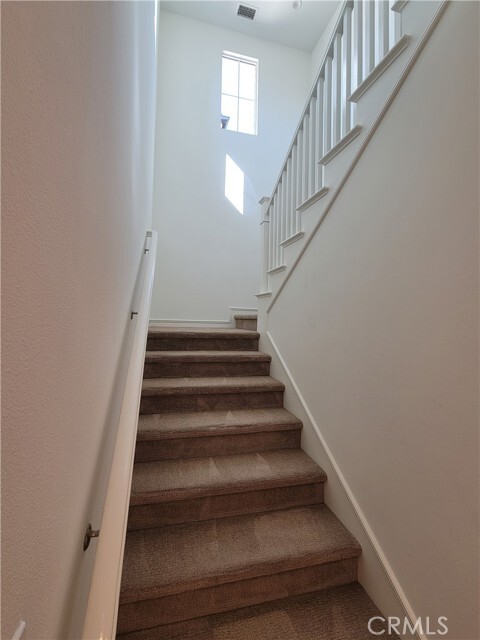 Building Photo - 115 Rotunda