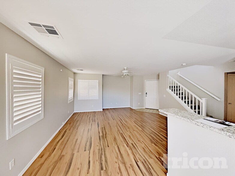 Building Photo - 982 Valetta Flat Ave