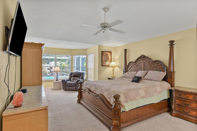 Building Photo - 348 Eagleton Golf Dr