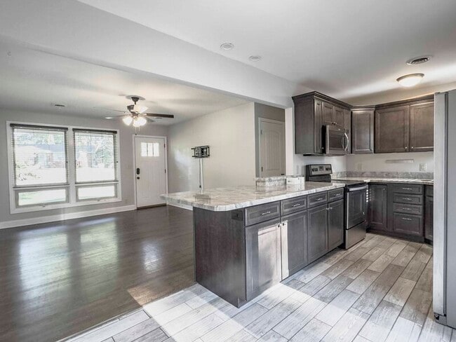 Building Photo - 1884 Pardue Dr