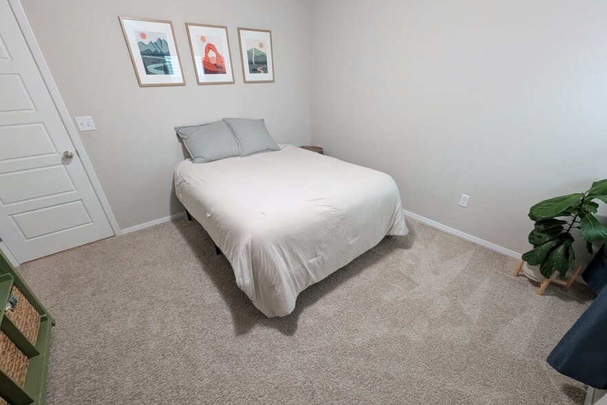 Bedroom 1 - 1640 Forest Dr