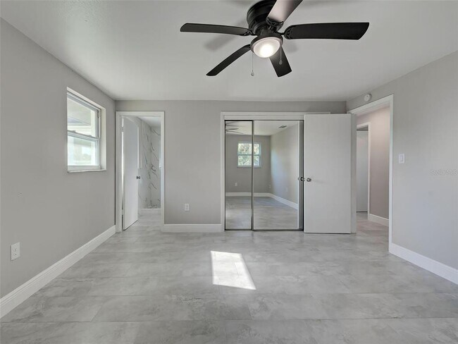 Building Photo - 4342 Ewing Cir