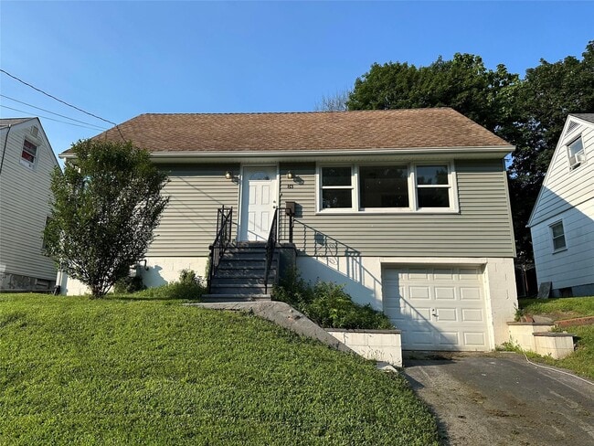 Building Photo - 83 Larter Ave