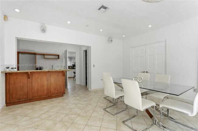 Building Photo - 8700 SW 153rd Terrace