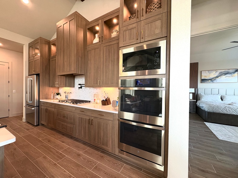 Building Photo - 275 Ginger St