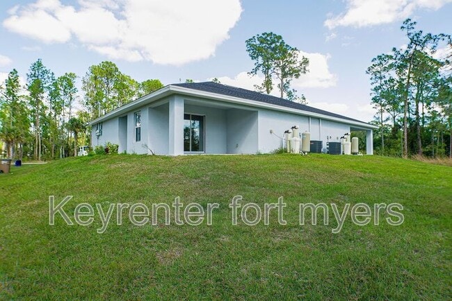 Building Photo - 341 Reeves St