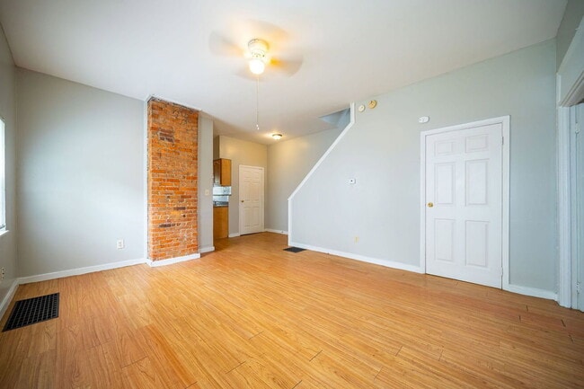 Building Photo - 757 Wager St