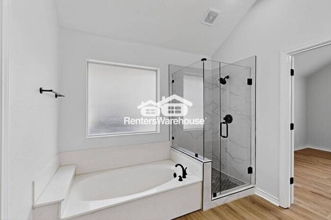 Building Photo - 801 Snapdragon Ln