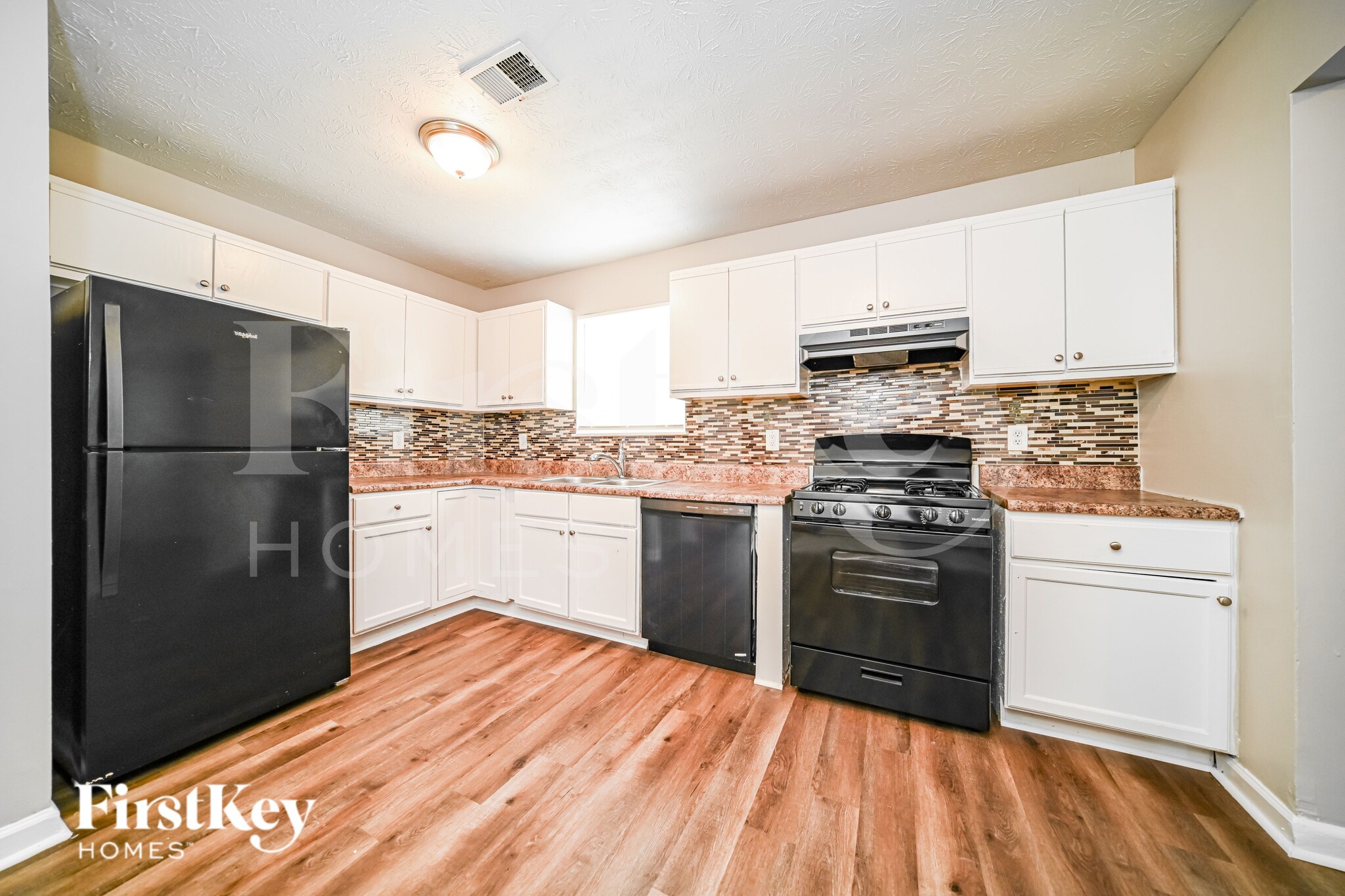 Building Photo - 3782 N Camp Creek Pkwy SW