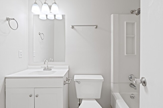 Building Photo - 6116 Spice Ridge Ln