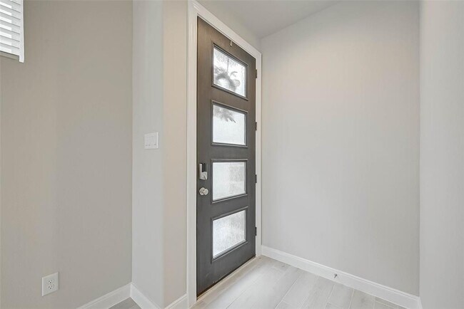 Building Photo - 3121 Cloud Forest Ln