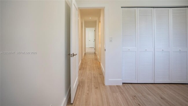 Building Photo - 15340 SW 85th Ave