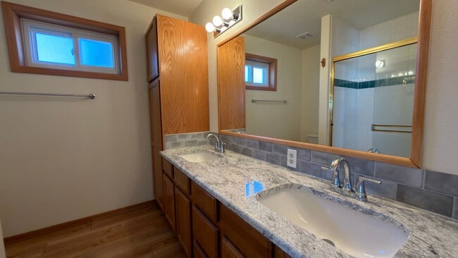 Building Photo - Great Patio Home in Loveland