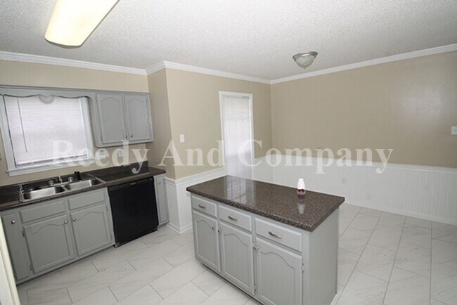 Building Photo - 4496 Green Creek