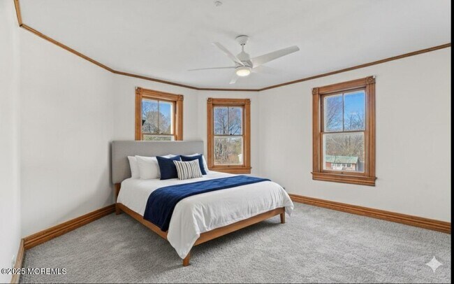 Building Photo - 555 Cedar Ave