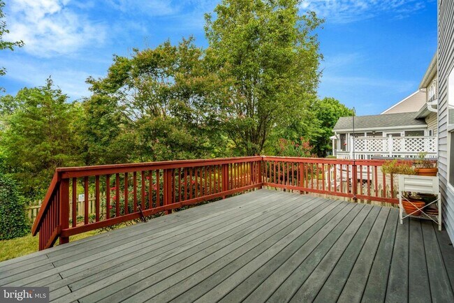 Building Photo - 26161 Rachel Hill Dr
