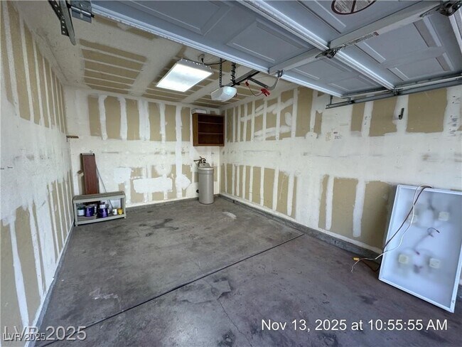 Building Photo - 7450 S Eastern Ave