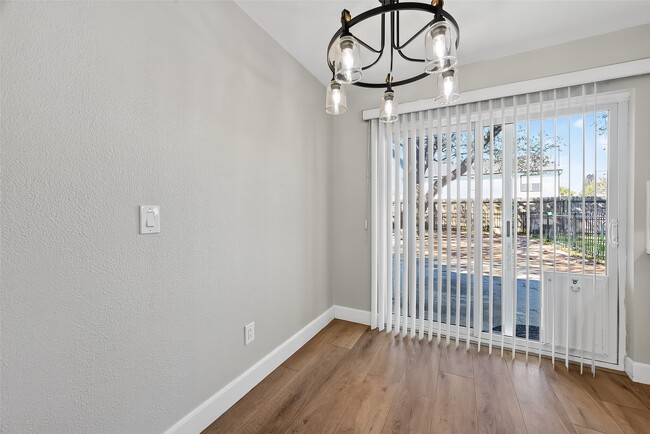 Building Photo - 21234 Park Willow Dr