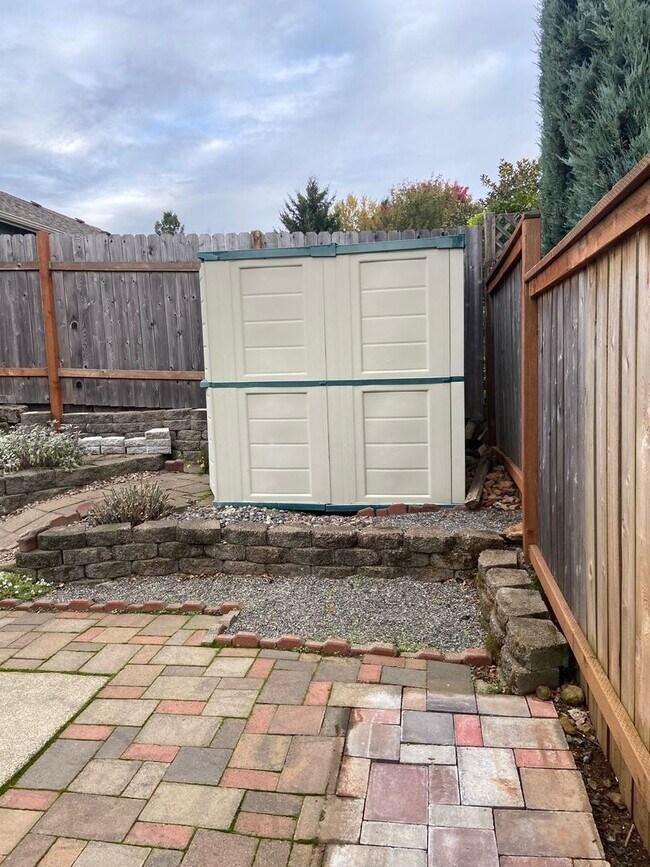 Building Photo - GPC-Monterey Duplex