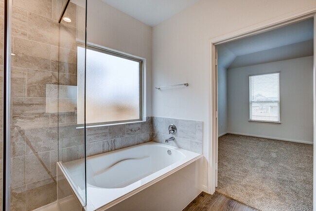 Building Photo - 1225 Antelope Passing Dr