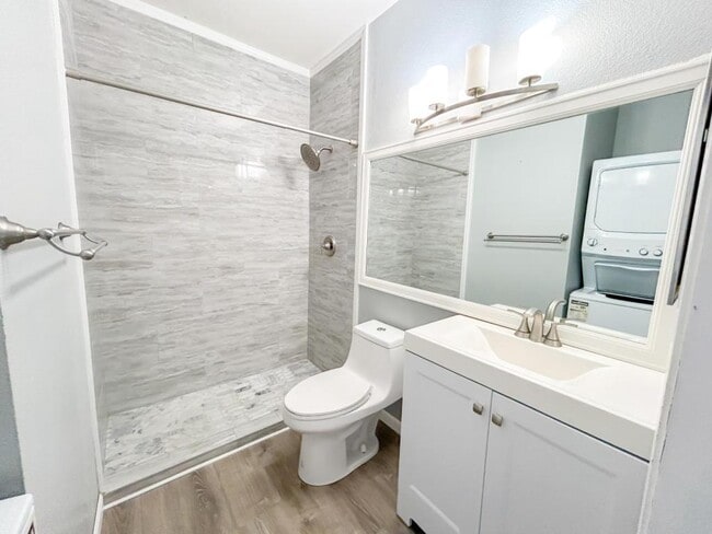 Building Photo - 91-269 Hanapouli Cir, unit 15I