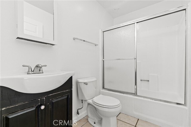 Building Photo - 5915 Woodman Ave