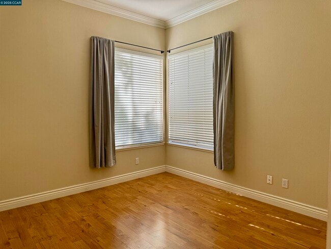Building Photo - 5179 Keller Ridge Dr