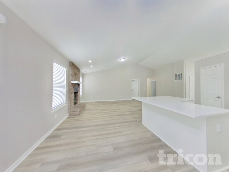 Building Photo - 993 Harvest Ridge Dr