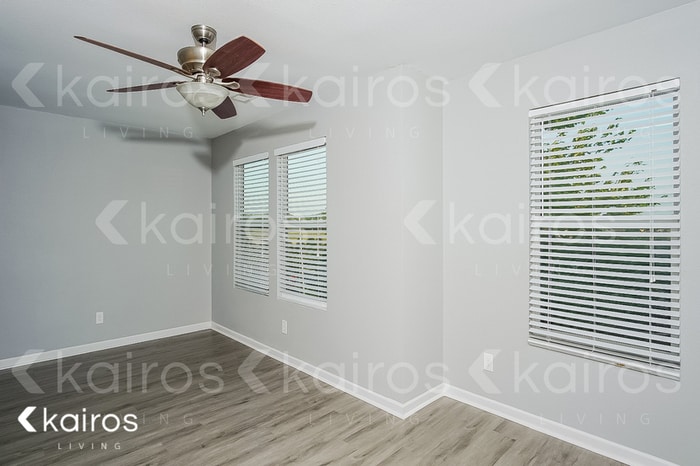 Building Photo - 3703 Avalon Lake Dr SW