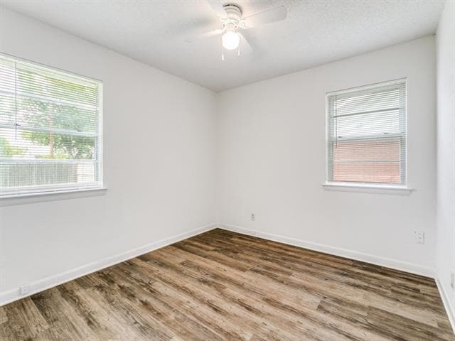 Building Photo - 3023 Topaz Ln