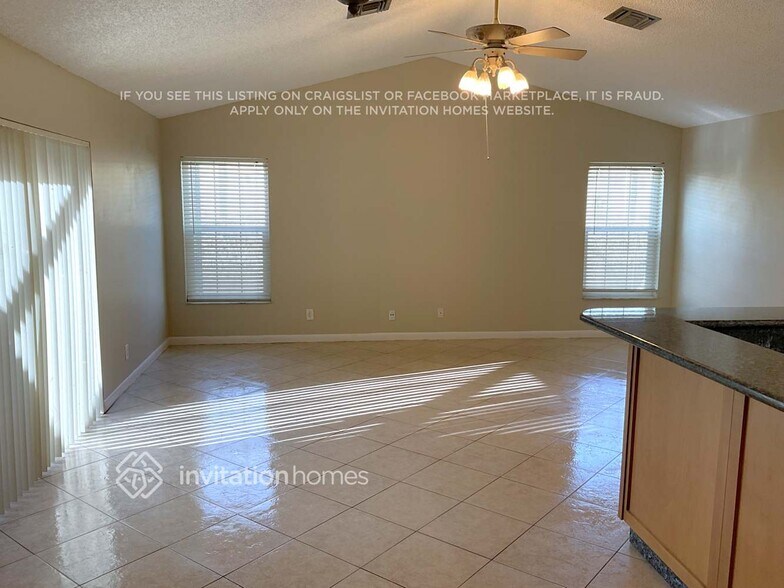 Building Photo - 8825 NW 57th Ct